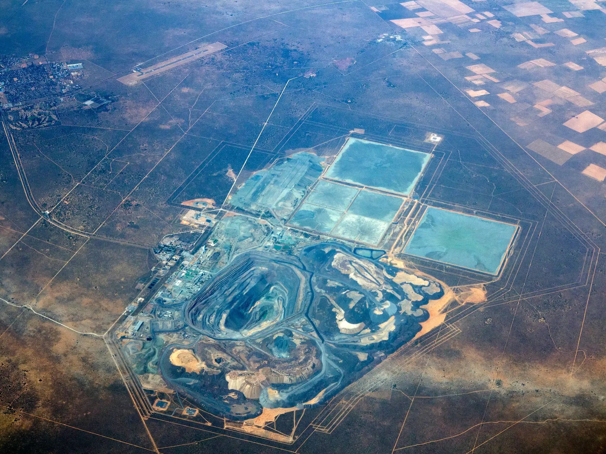 satellite imagery of Jwaneng mine